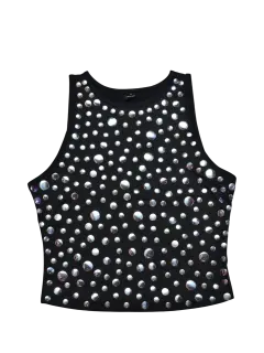 TOP NEGRO CON APLIQUES
