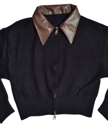 SUETER NEGRO CON CUELLO